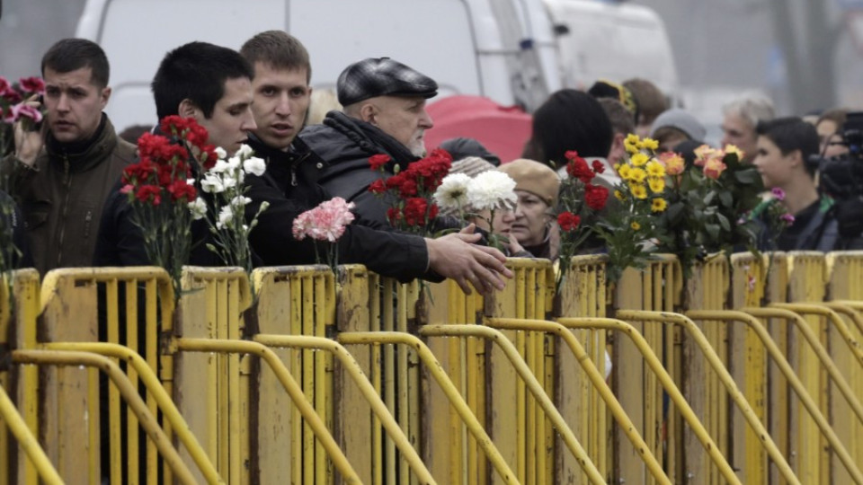 Тридневен траур в Латвия, откриват още жертви | StandartNews.com
