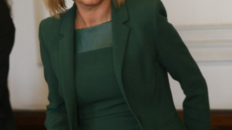 Манолова препоръча на Цветанов да се оттегли от политиката | StandartNews.com