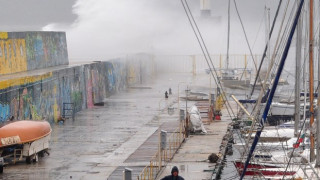 Мъгла затвори пристанище Варна