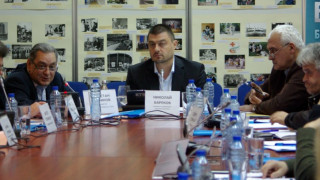 Бареков с aкадемичен борд за властова програма