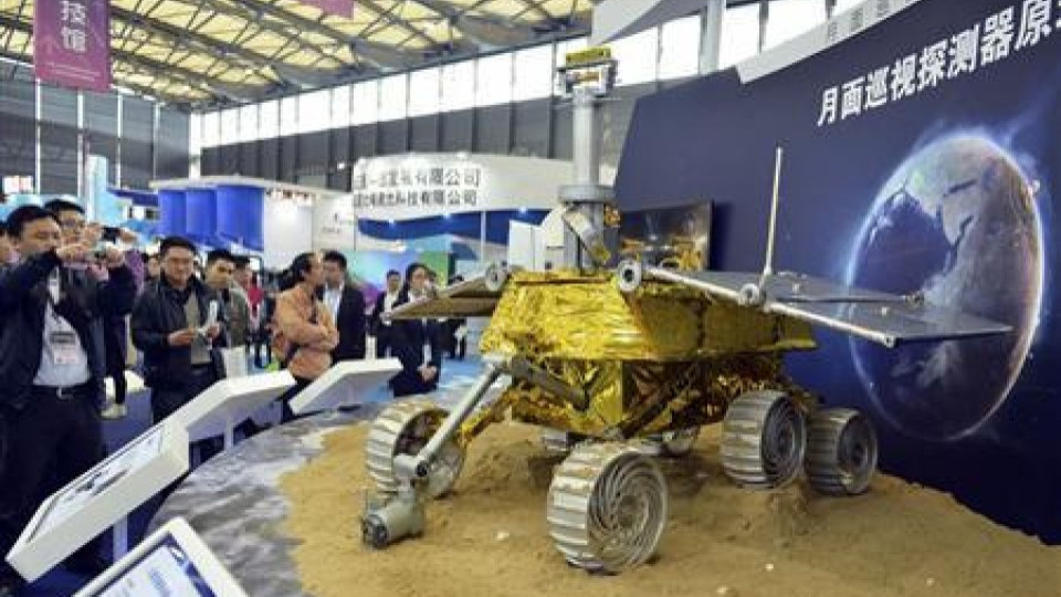 Китай изпраща подвижна лаборатория на Луната | StandartNews.com