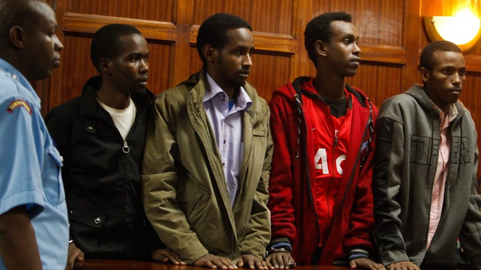 Кения задържа двама британци по подозрение в тероризъм | StandartNews.com