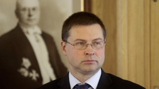 Латвийският премиер дава оставка заради драмата в Рига