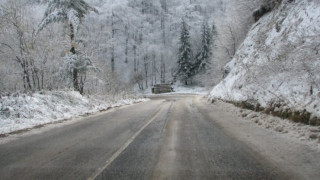 Снегорини дежурят на прохода „Петрохан"