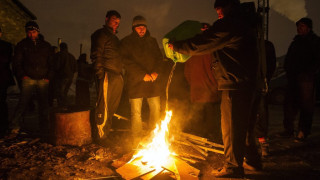 Валс се извини за нападките си към ромите във Франция