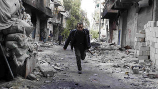 Въздушна атака уби десетки край Алепо