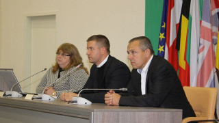 Обсъждат приходите и харчовете с общността в Стара Загора 
