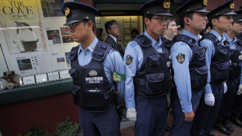 Арестуваха японка за 15 000 обаждания в полицията за 6 месеца | StandartNews.com