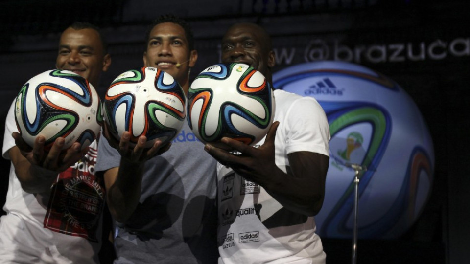Футболният свят очаква жребия за Мондиал 2014 | StandartNews.com
