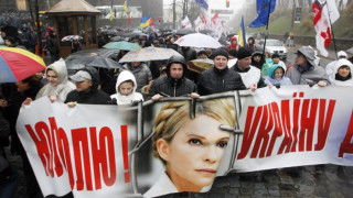 Тимошенко сравни Янукович със Сталин