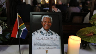 НА ЖИВО: Светът отдава почит на Мандела 