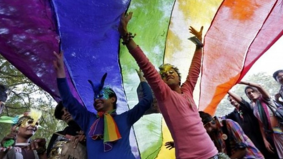 Индийски съд отново забрани хомосексуализма | StandartNews.com