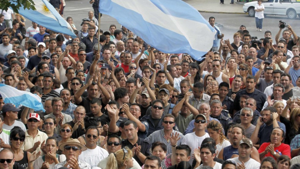 Масови грабежи в Аржентина | StandartNews.com
