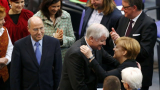 Бундестагът преизбра Меркел за канцлер 