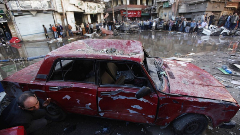 Кола-бомба уби 14 души в Египет | StandartNews.com