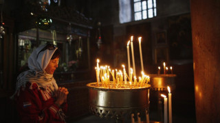 Поклонници се стичат към Витлеем за Коледа