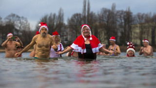 "Берлинските моржове" поплуваха в Оранке 