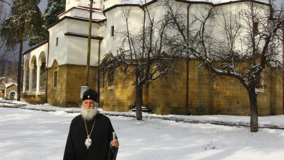 Видински манастири дават подслон на бежанци | StandartNews.com