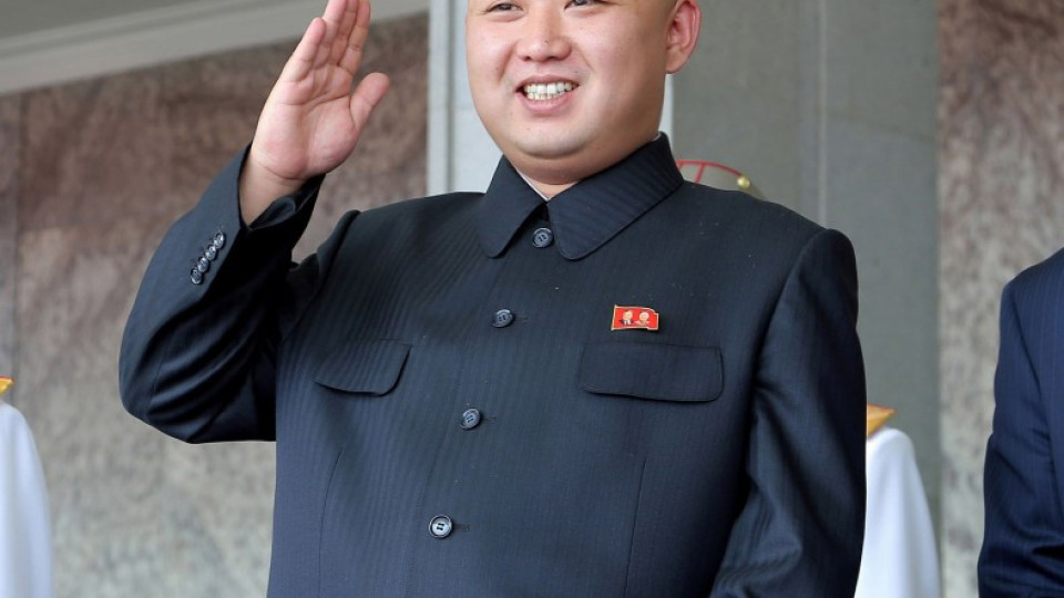 Честват 2 г. от назначаването на Ким Чен Ун за главнокомандващ | StandartNews.com