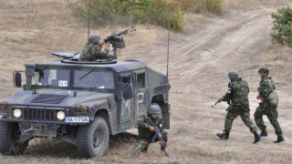 Армията изтегля боеприпасите от складовете си