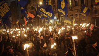 Факелно шествие на протестите в Киев