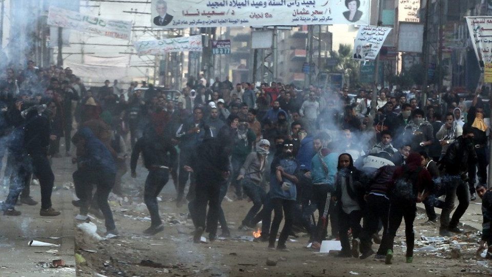 Десетки ранени и загинали при сблъсъци в Египет | StandartNews.com
