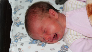 Малката Сияна от Старозагорско е бебе на 2014 г.
