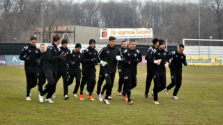 "Локо" Пд тръгва като катун за Испания