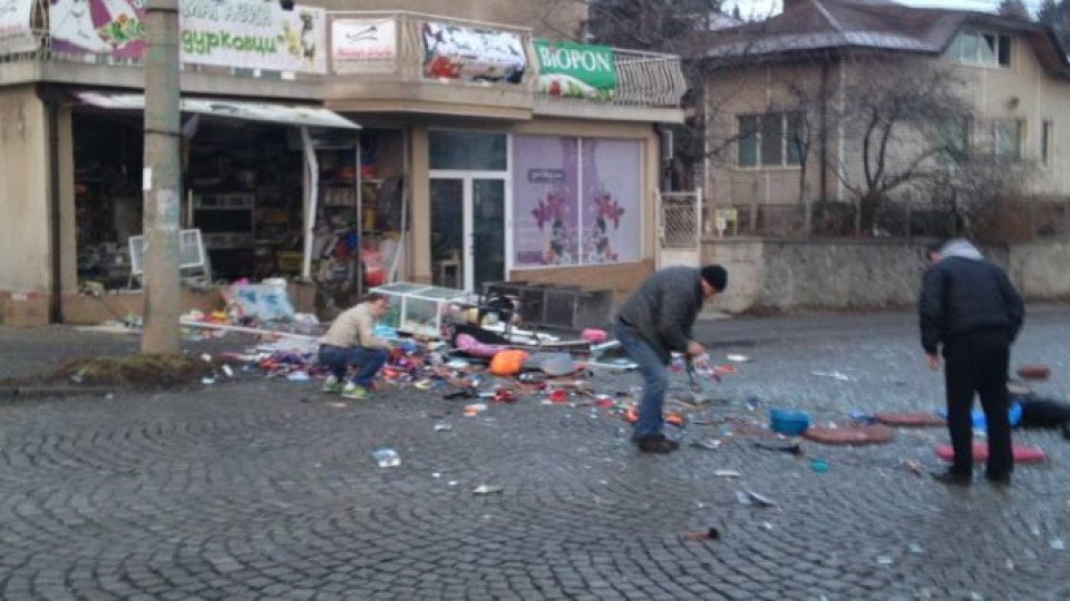 Пожар горя в столичен зоомагазин тази нощ | StandartNews.com