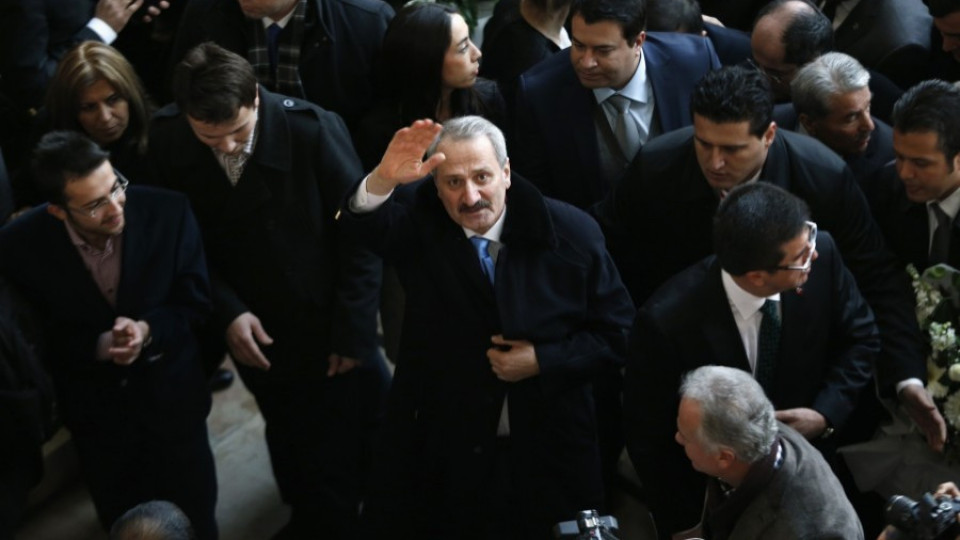 Бой в турския парламент при обсъждане на съдебна реформа | StandartNews.com