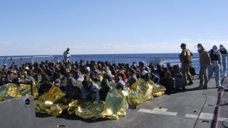 Над 400 имигранти бяха спасени край Сицилия