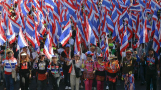 Протестиращите в Тайланд блокираха министерства