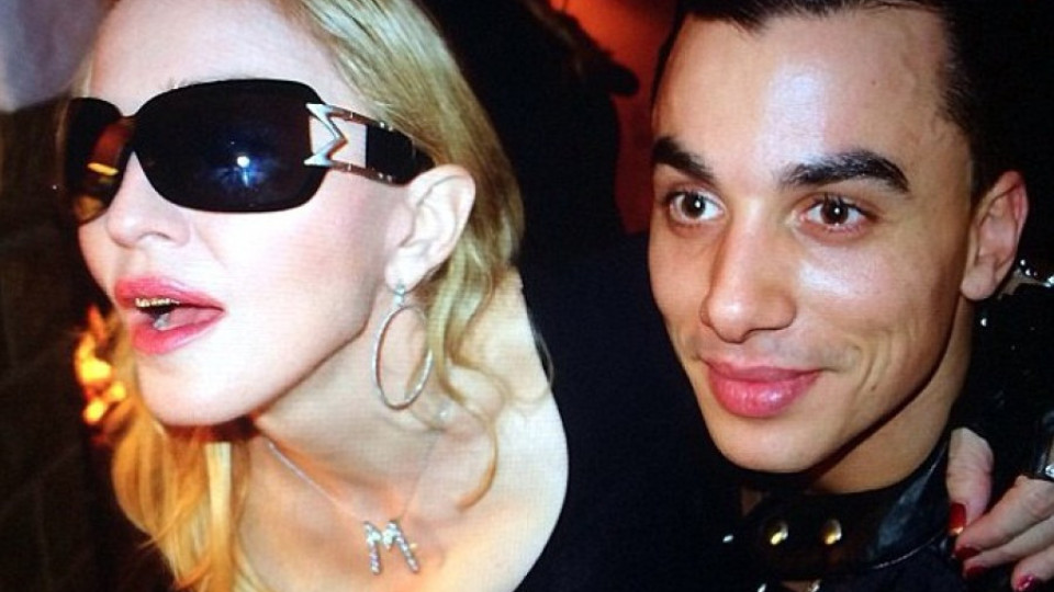 Мадона се фука с Тимур | StandartNews.com