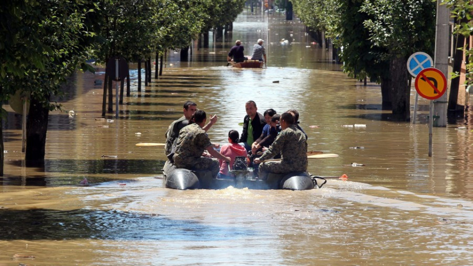 Босна остана без питейна вода заради наводненията | StandartNews.com