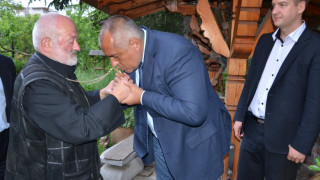 Галактион благослови Борисов за изборите 