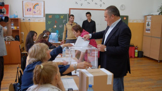 Бинев: Гласувам за българските патриоти в Европа