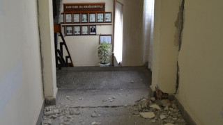 Трусът срутил необитаема къща в Ивайловградско