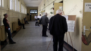 ЦИК: Избирателната активност към 17 ч. е 27,42%