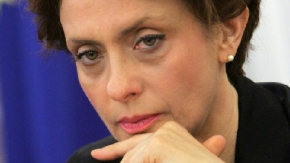 Нейнски: Готова съм да участвам в разговора за десницата  | StandartNews.com