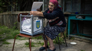 В Украйна масов вот на запад, на изток цари хаос (ОБЗОР)