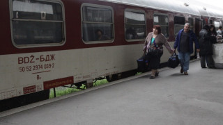 Пускаме влак през Дунав до Будапеща