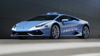 Гонят италианските джигити с Huracan