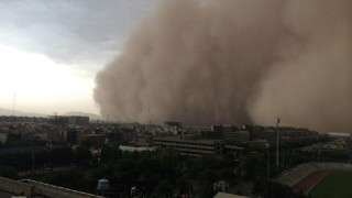 Пясъчна буря в Техеран взе жертви