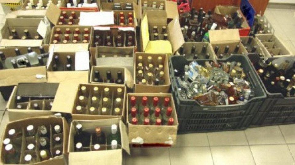 Задържаха 10 тона контрабанден алкохол на "Кулата" | StandartNews.com