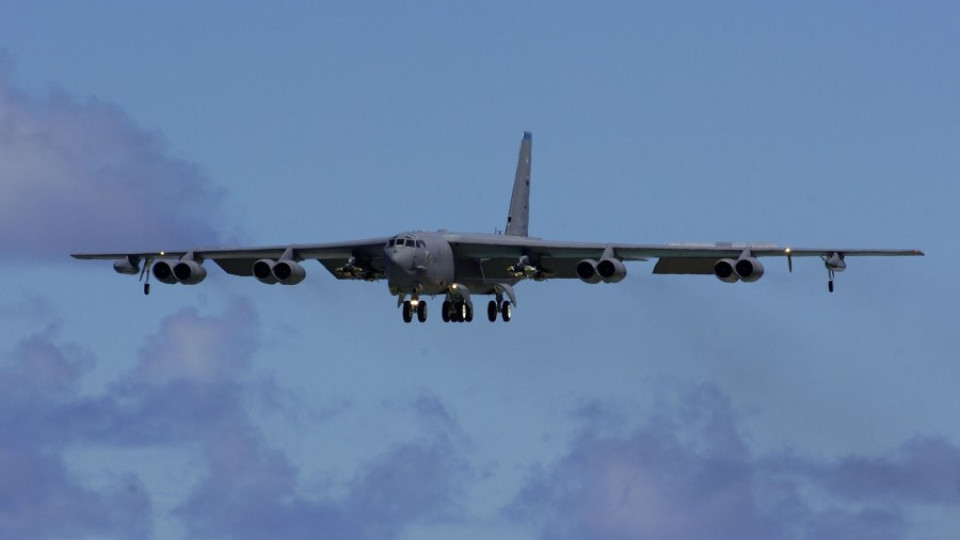 САЩ разположи стратегически бобмардировачи B-52 в Европа | StandartNews.com