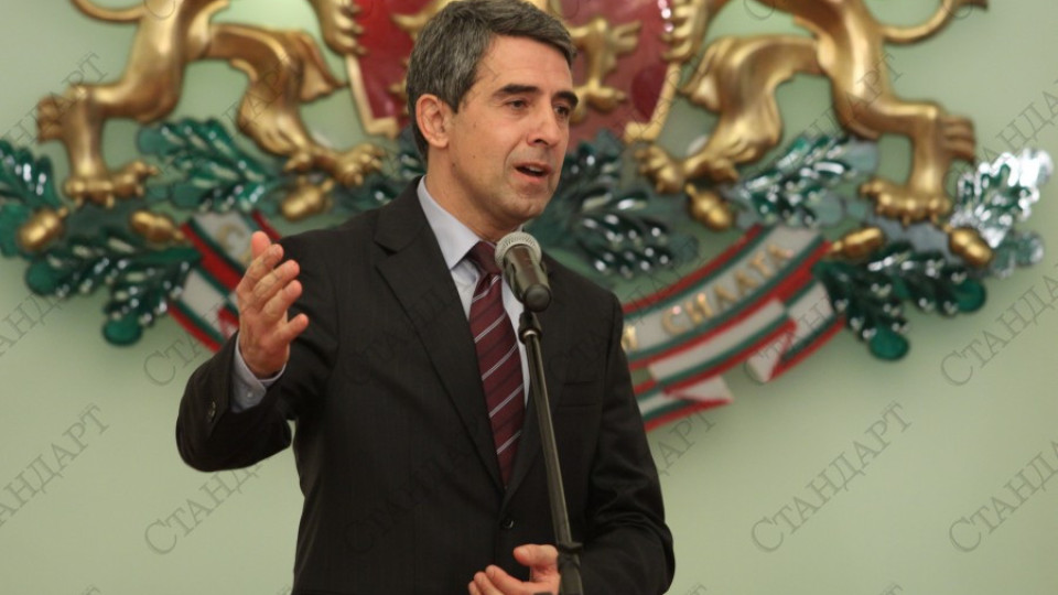 Президентът: България има нужда от честен дебат за изминалите 25 години | StandartNews.com