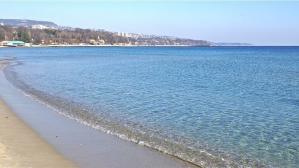 Морето изхвърли удавницата във Варна | StandartNews.com