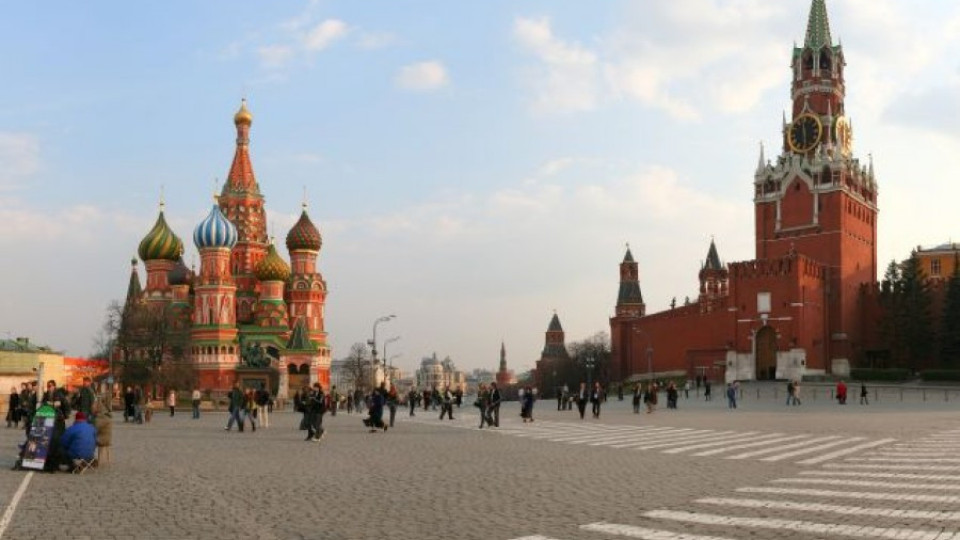 Русия празнува | StandartNews.com