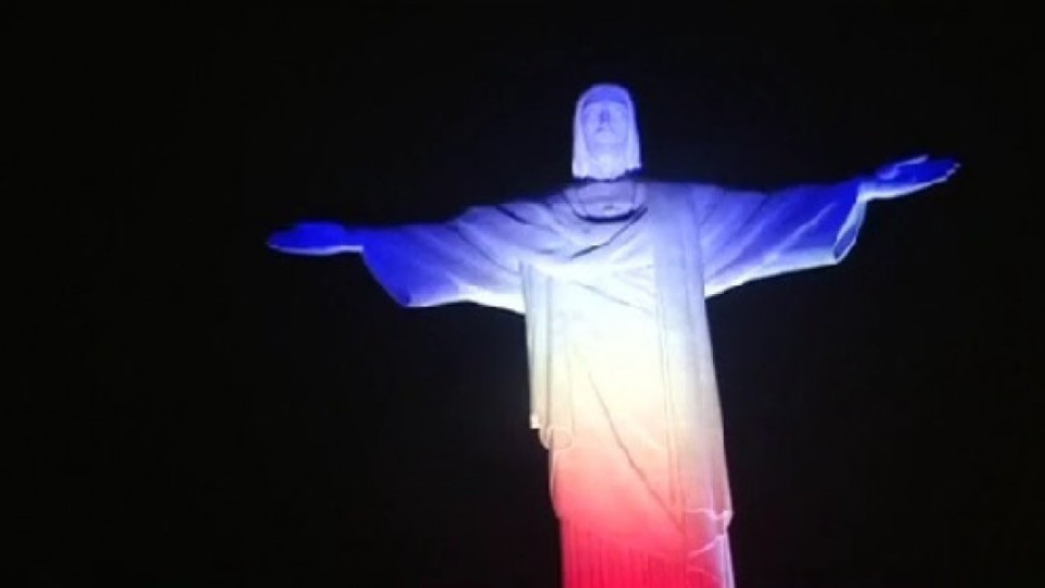 Осветиха статуята на Христос за Мондиала | StandartNews.com