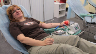 Даряват кръв в мола